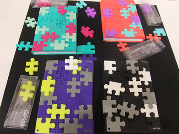Marks’ silicone notebooks puzzle